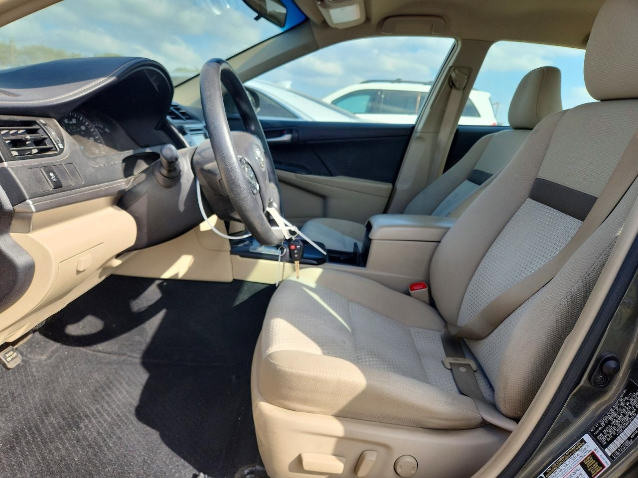 2014 TOYOTA CAMRY
