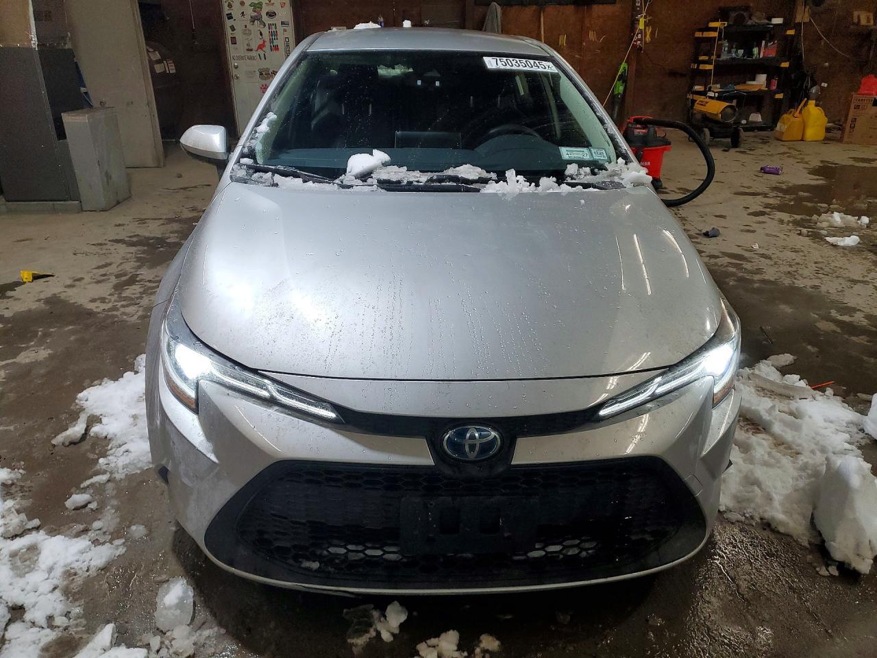 2021 TOYOTA COROLLA