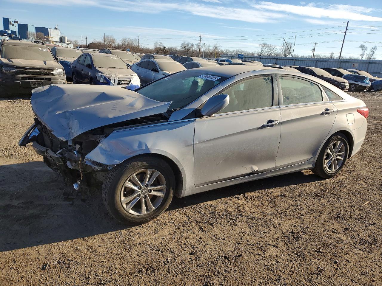 2013 HYUNDAI SONATA