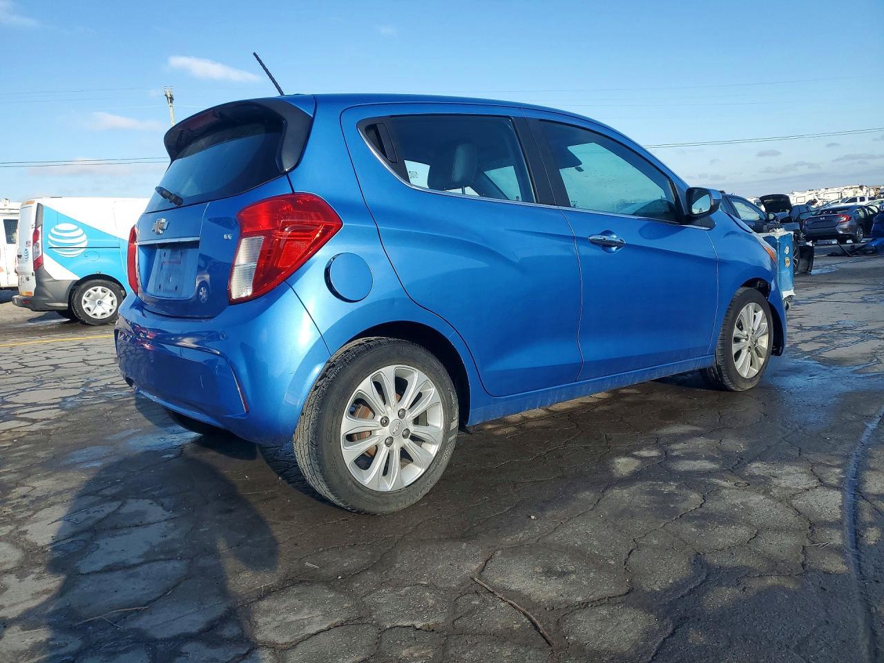 2017 CHEVROLET Spark