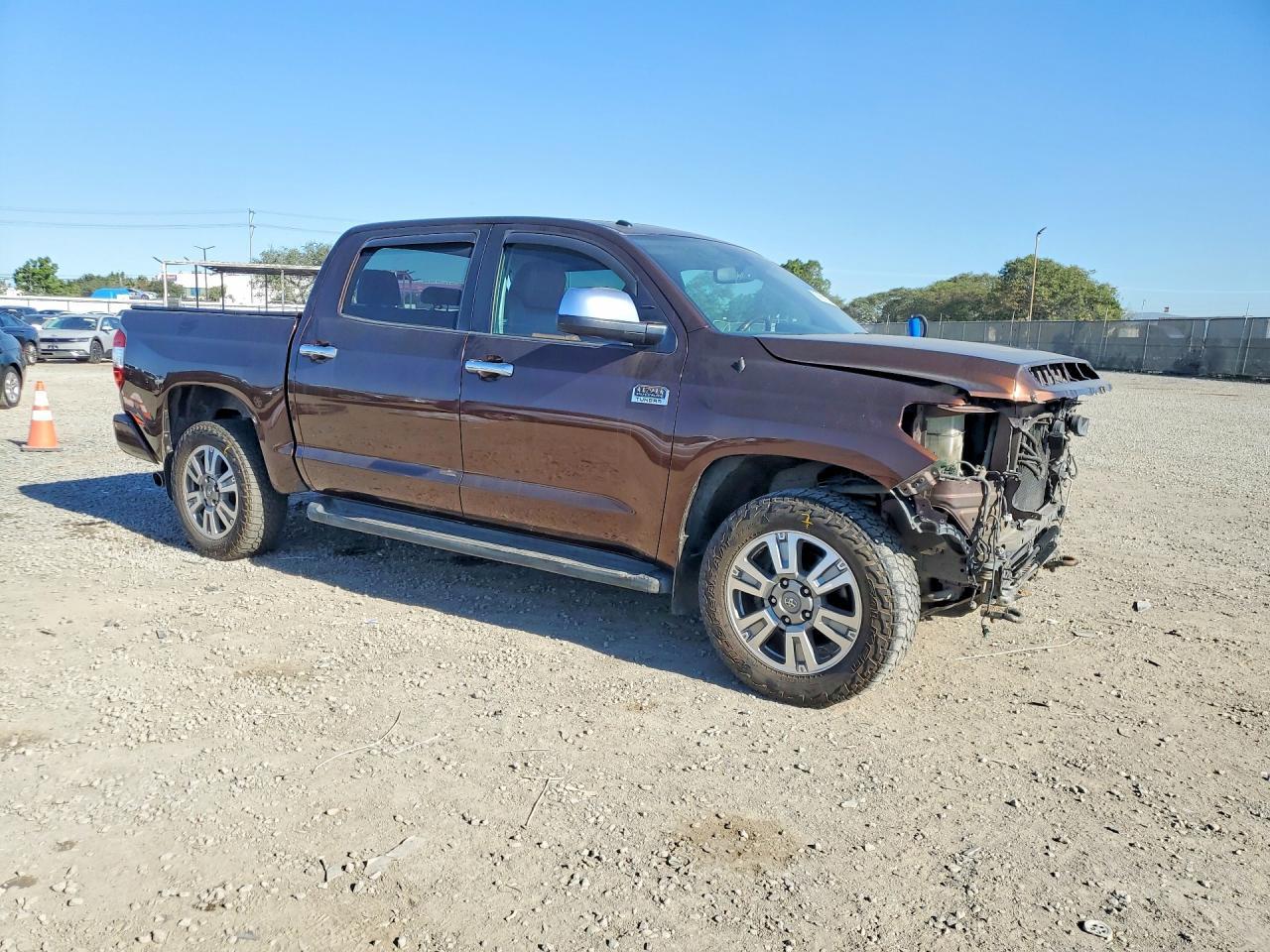 2016 TOYOTA TUNDRA