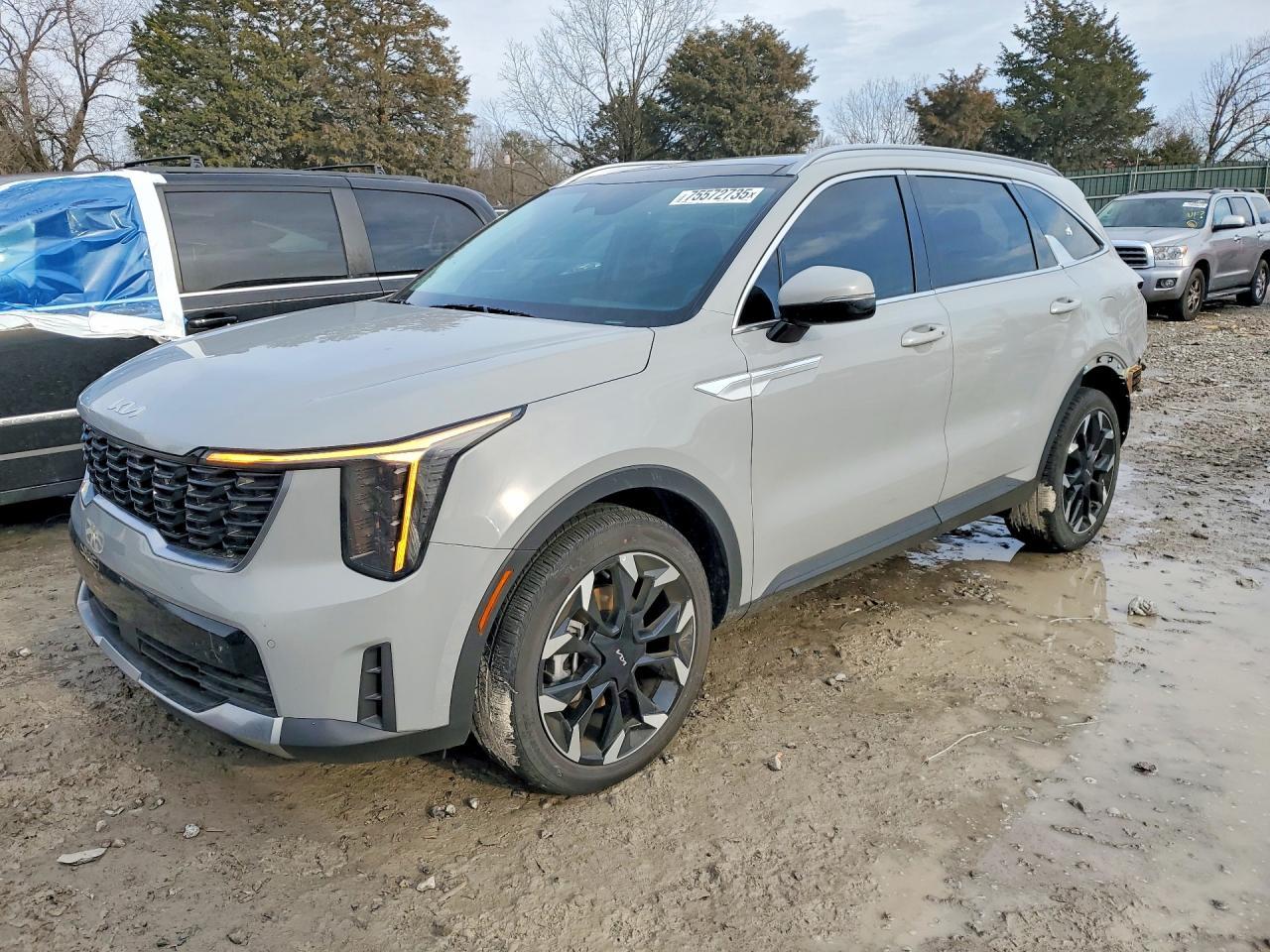 2025 KIA SORENTO