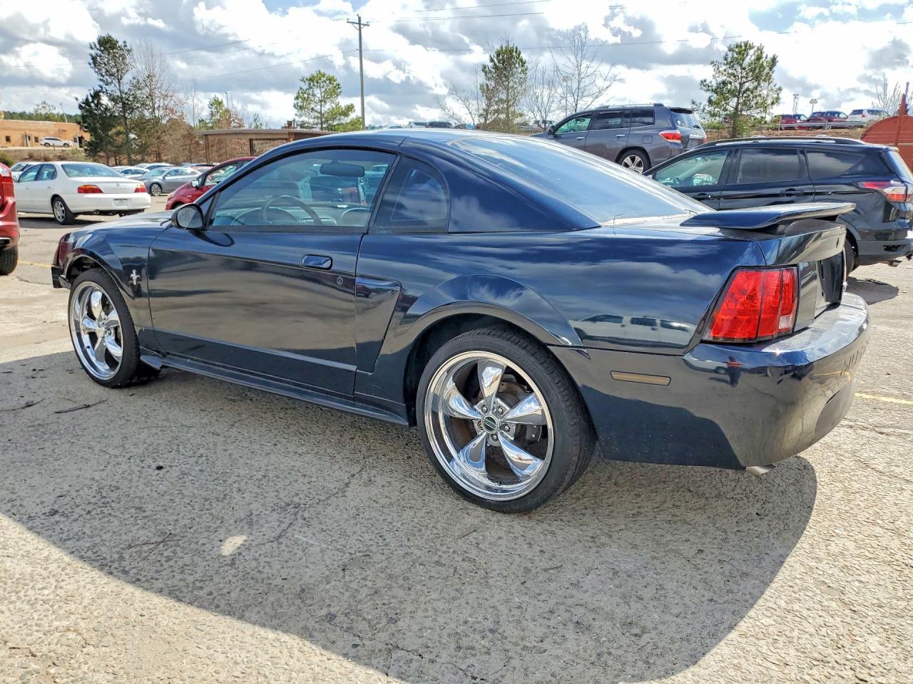 2002 FORD MUSTANG