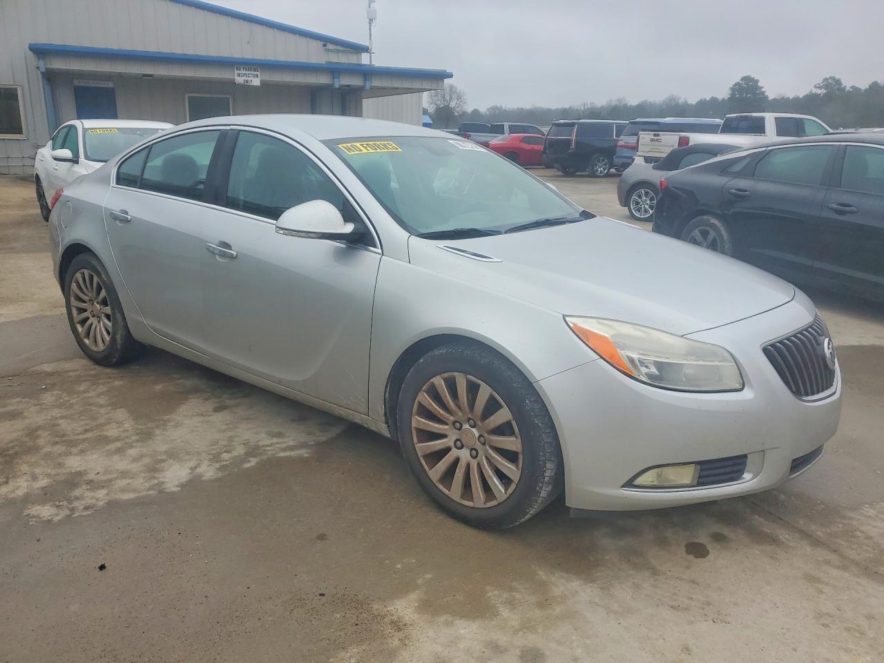 2012 BUICK Regal