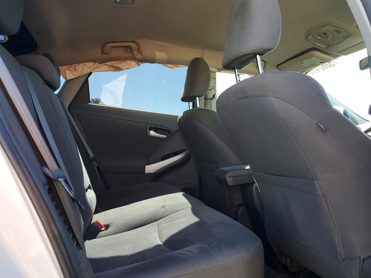 2011 TOYOTA PRIUS