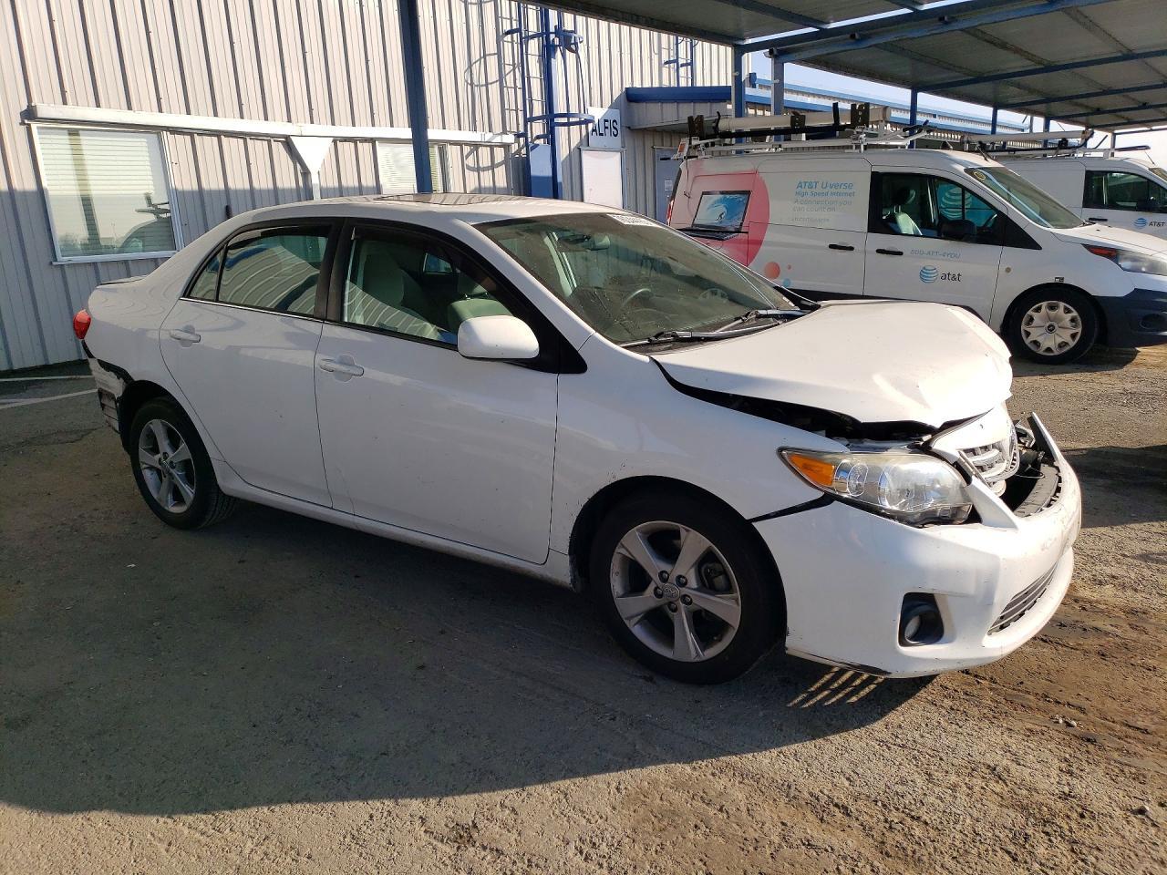 2013 TOYOTA COROLLA