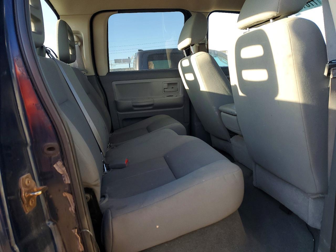 2006 DODGE Dakota