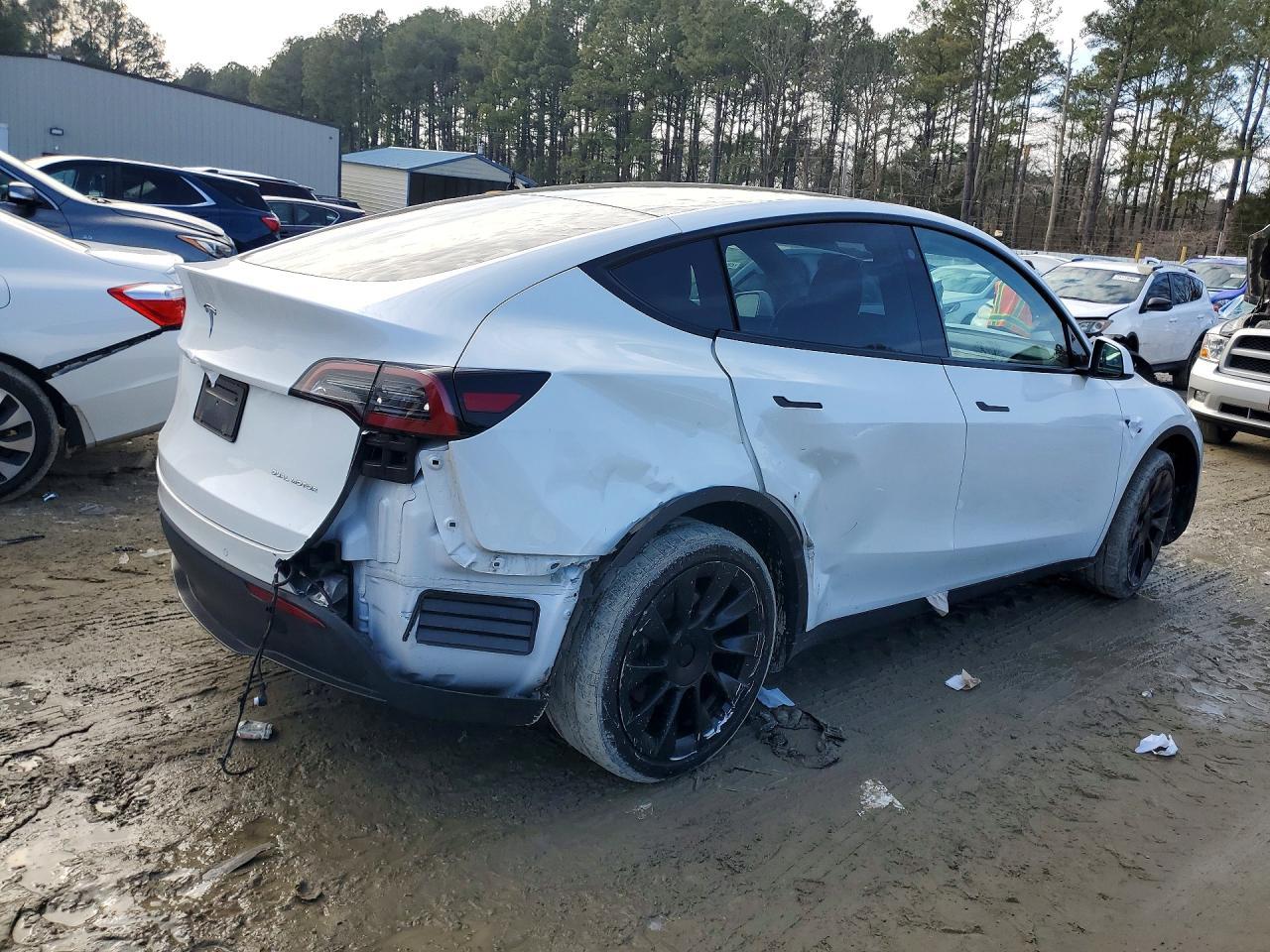 2022 TESLA MODEL Y