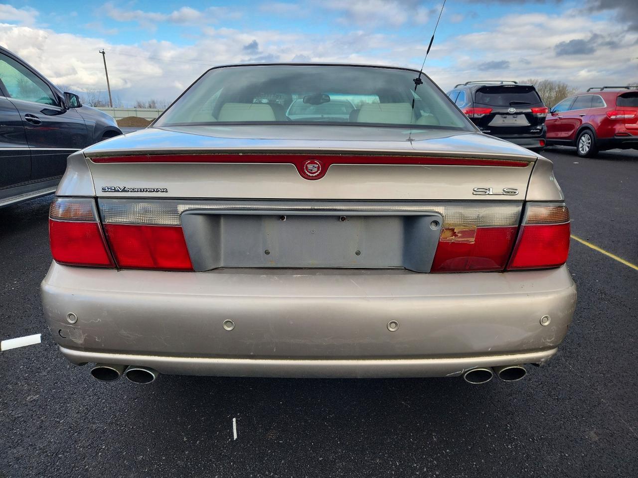 2002 CADILLAC Seville