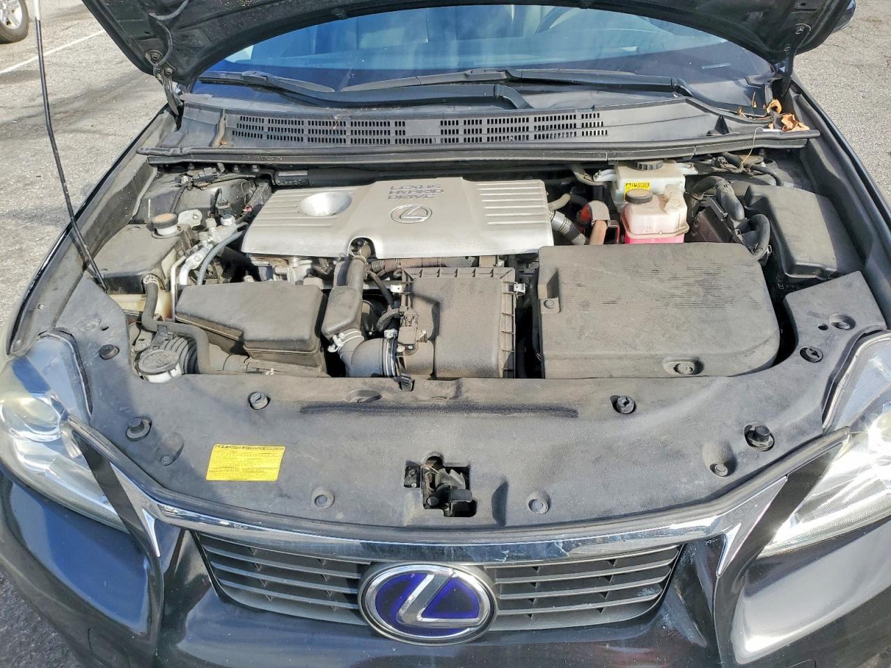 2013 LEXUS CT 200