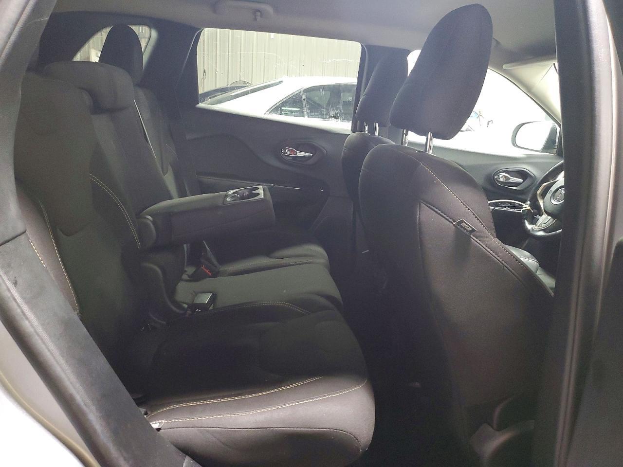 2016 JEEP CHEROKEE