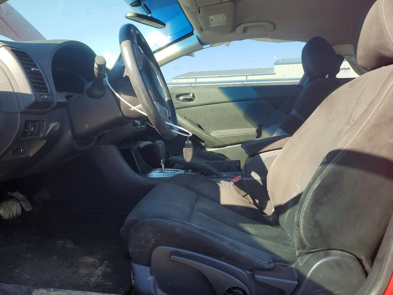 2010 NISSAN ALTIMA