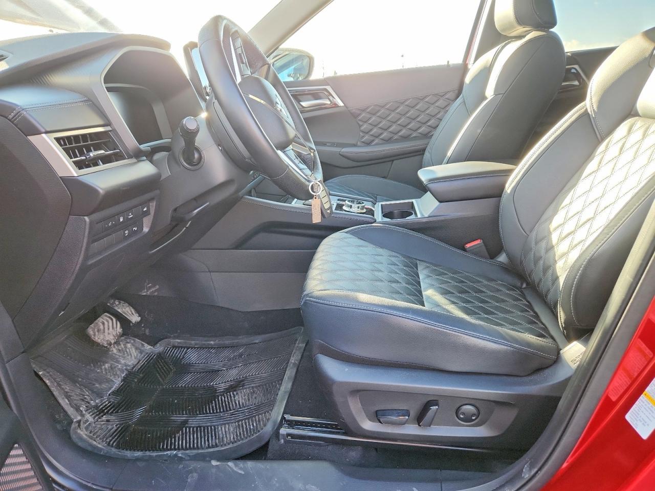2024 MITSUBISHI outlander