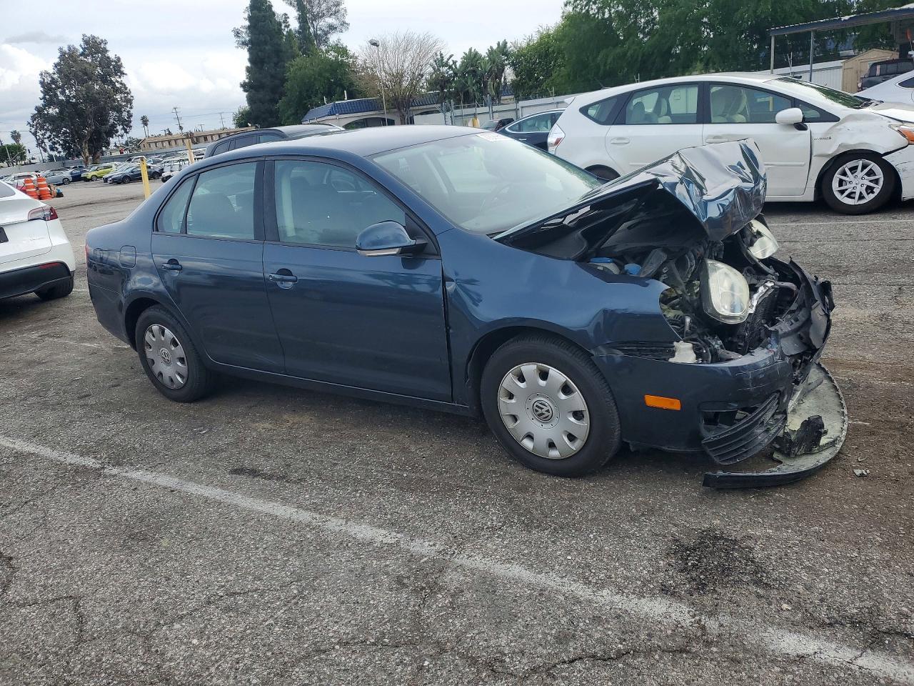 2005 VOLKSWAGEN JETTA