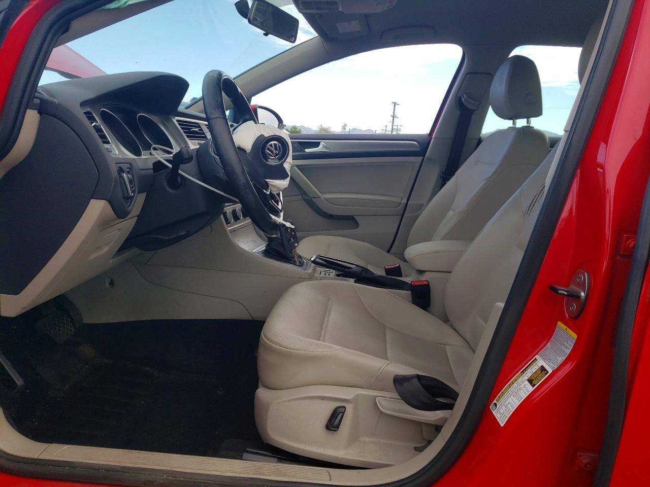 2015 VOLKSWAGEN GOLF