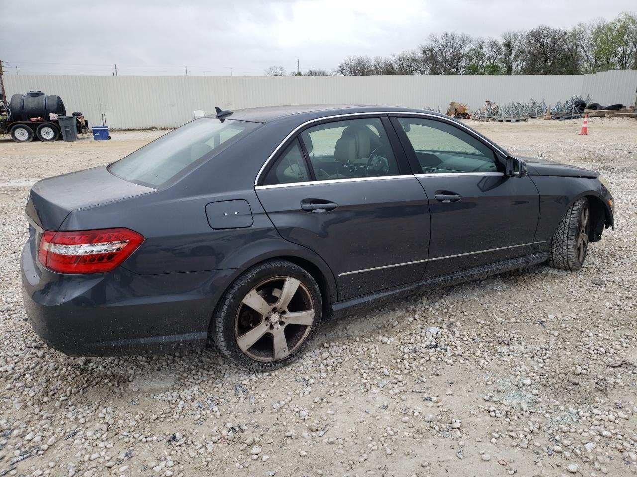 2010 MERCEDES-BENZ E-Class