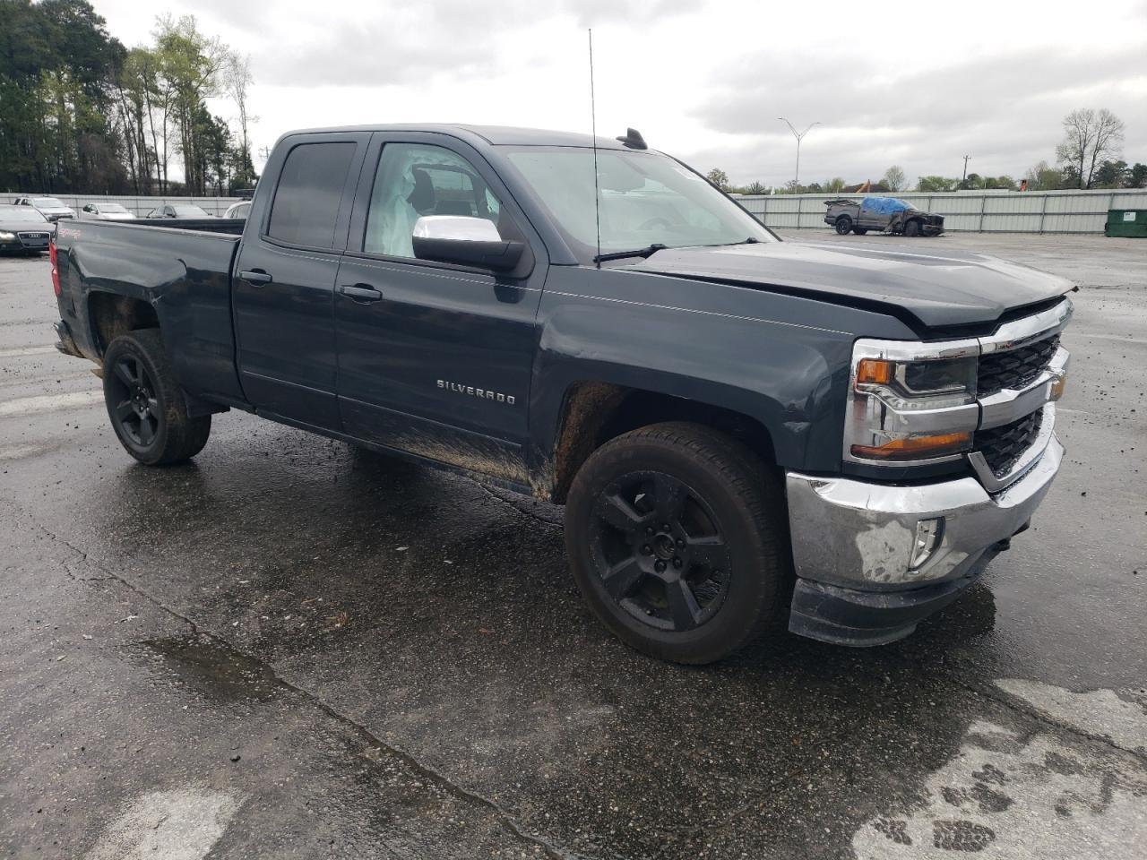 2017 CHEVROLET Silverado