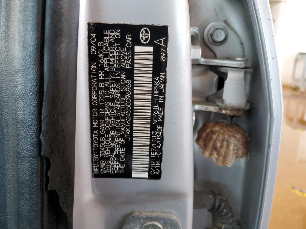 2005 TOYOTA SCION
