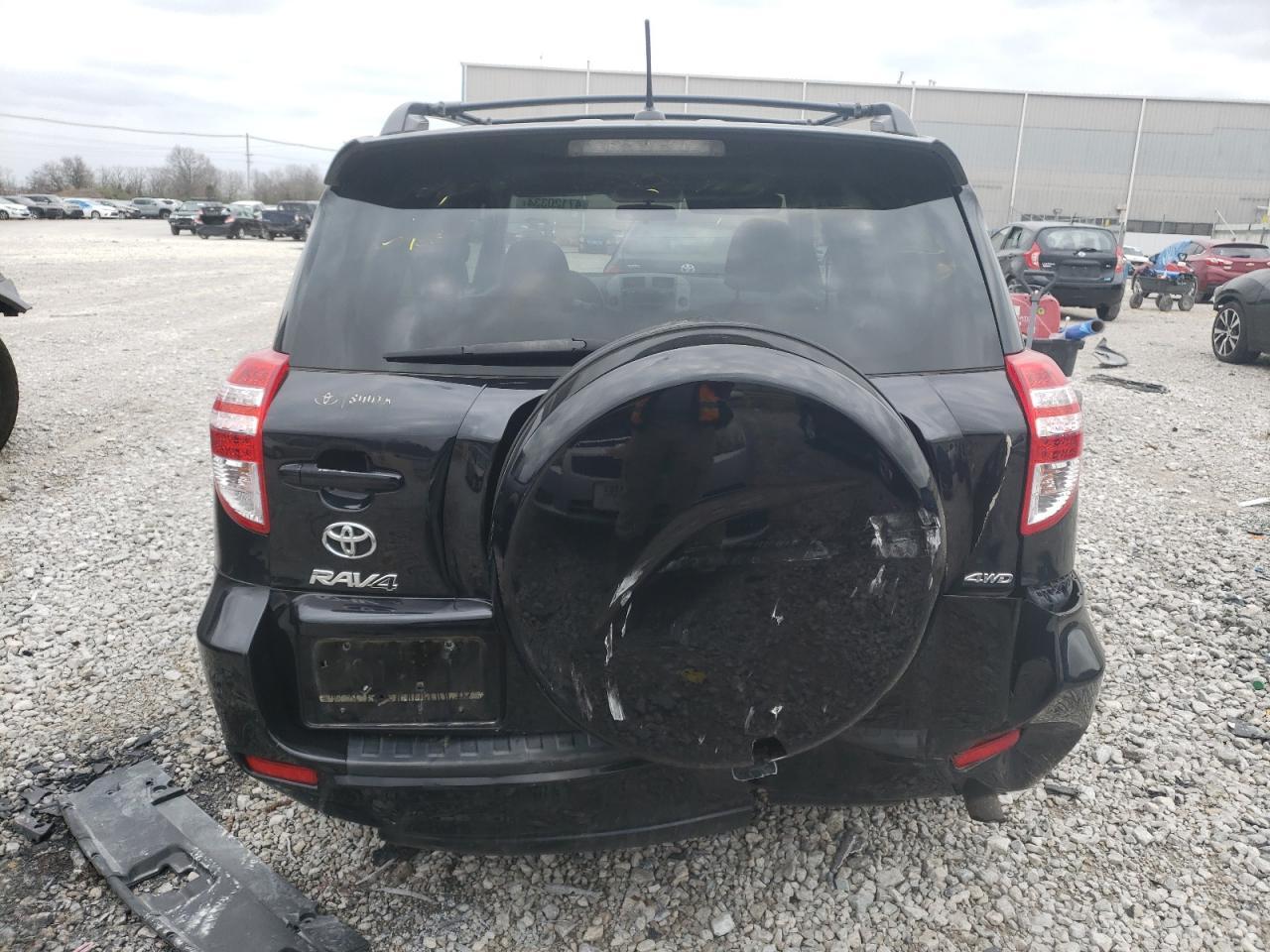 2011 TOYOTA RAV4