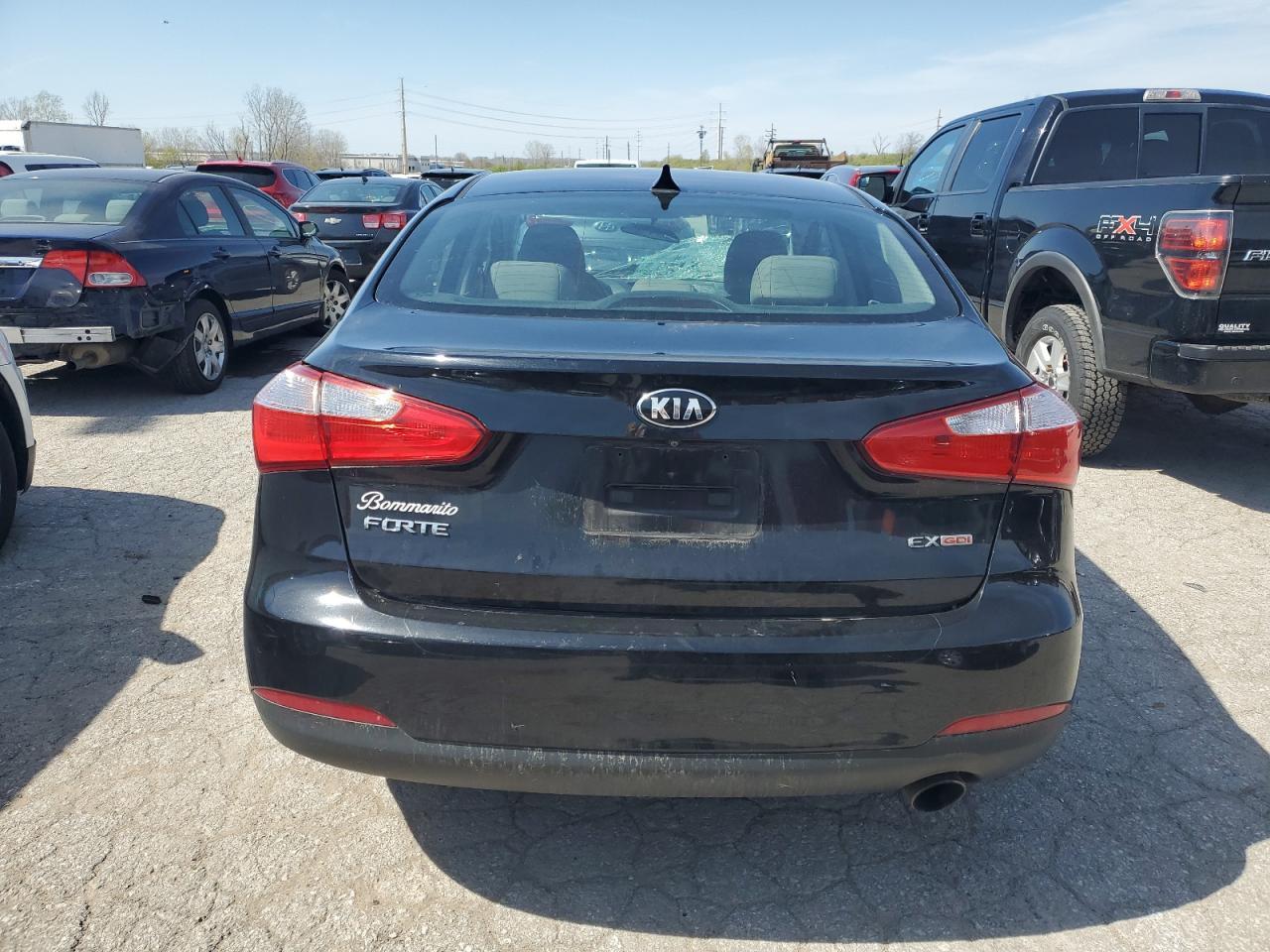 2015 KIA FORTE