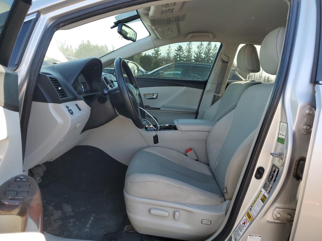 2010 TOYOTA VENZA