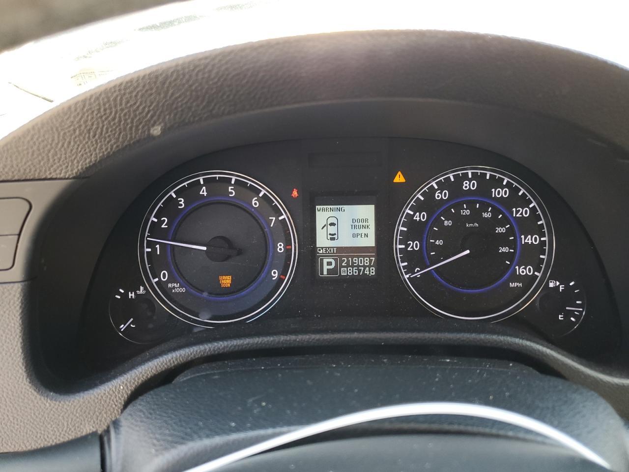 2011 INFINITI G37