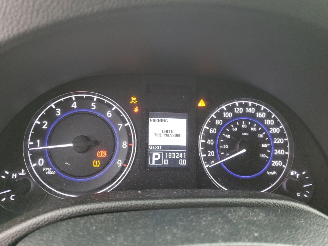 2012 INFINITI G37
