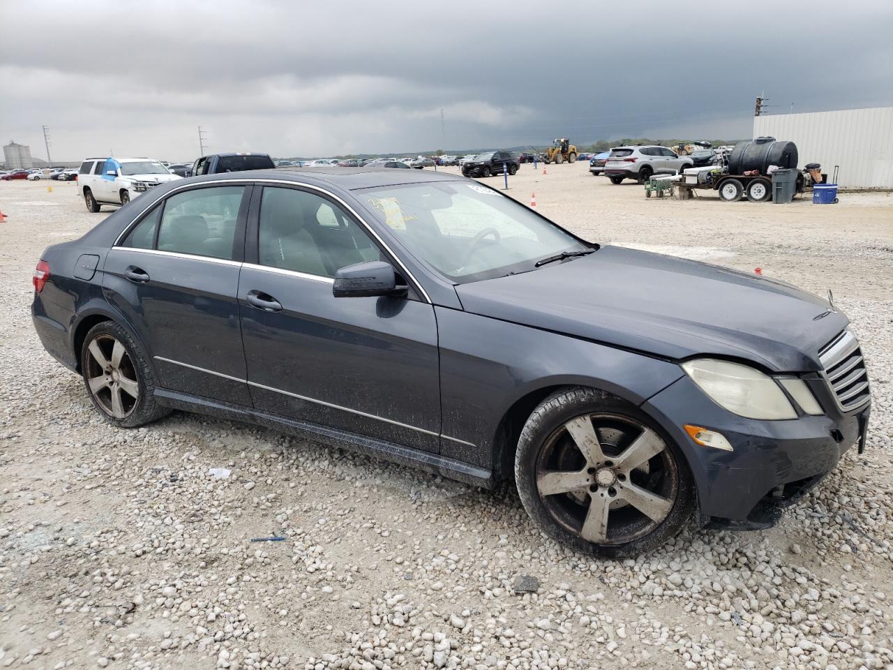 2010 MERCEDES-BENZ E-Class