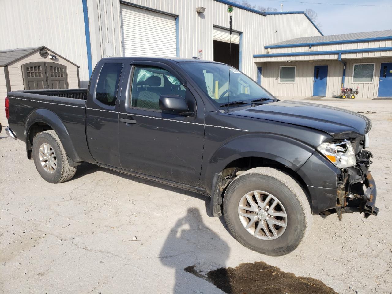 2015 NISSAN Frontier
