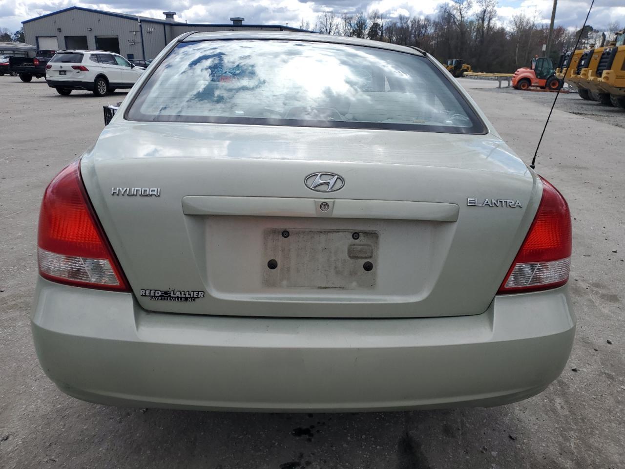 2003 HYUNDAI ELANTRA
