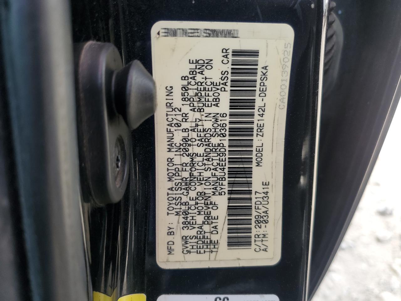 2013 TOYOTA COROLLA
