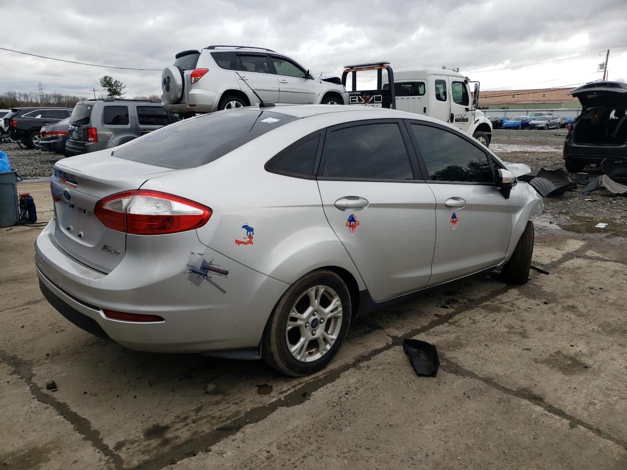 2015 FORD Fiesta