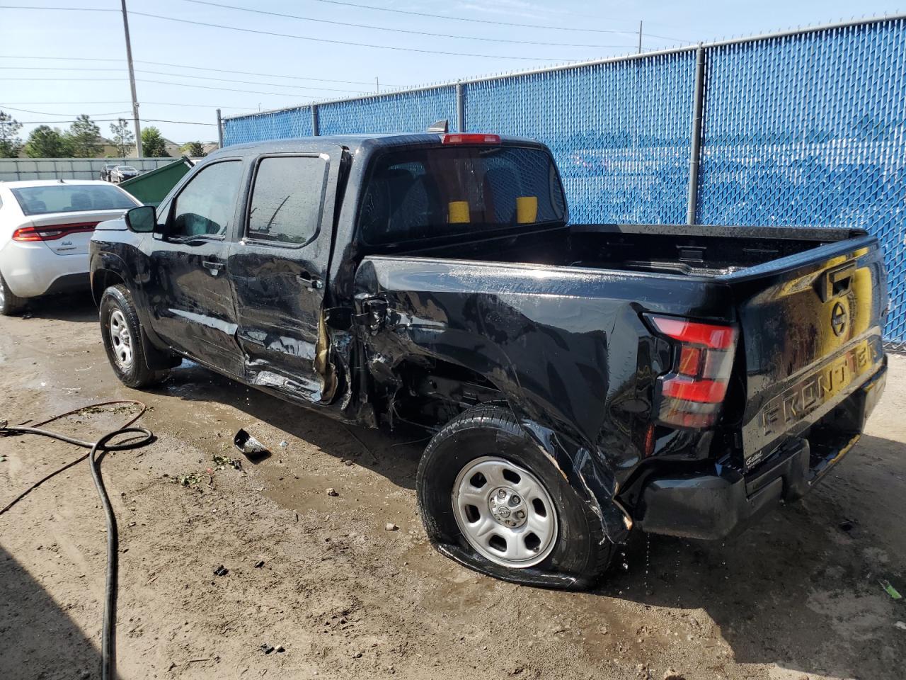 2022 NISSAN Frontier