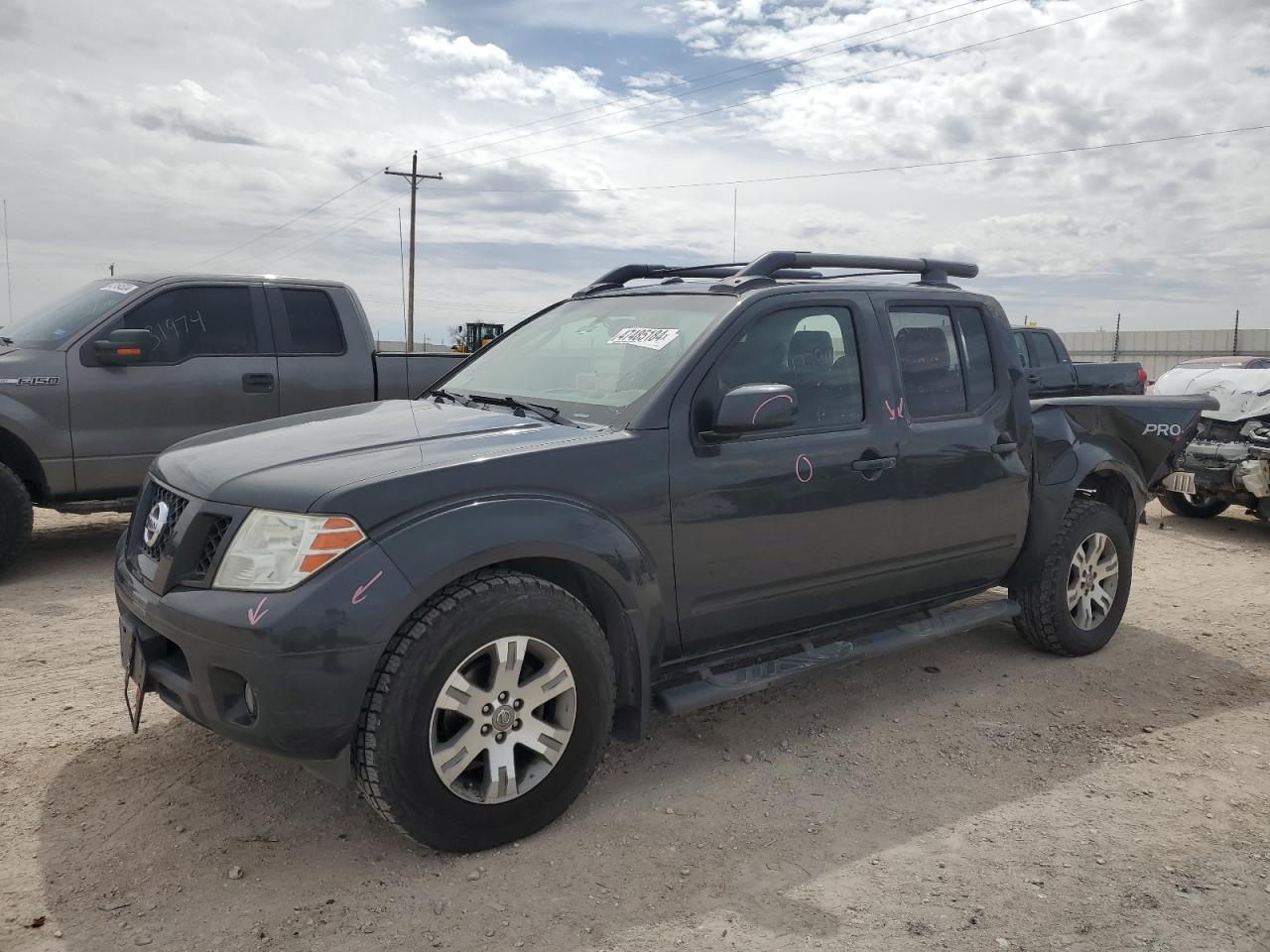 2012 NISSAN Frontier