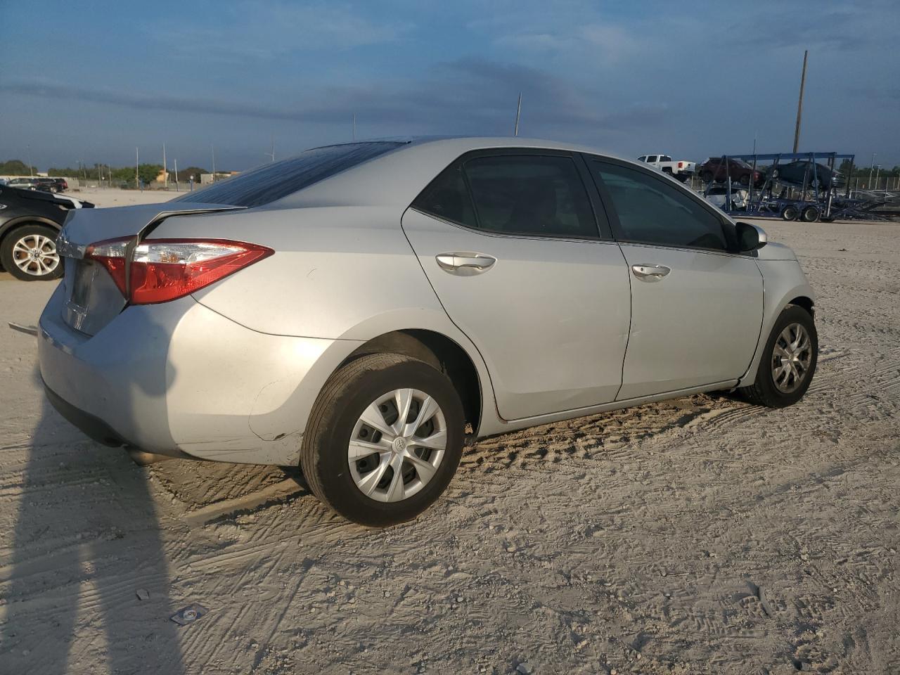 2015 TOYOTA COROLLA