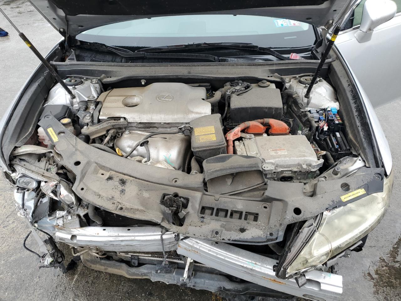 2013 LEXUS ES 300H