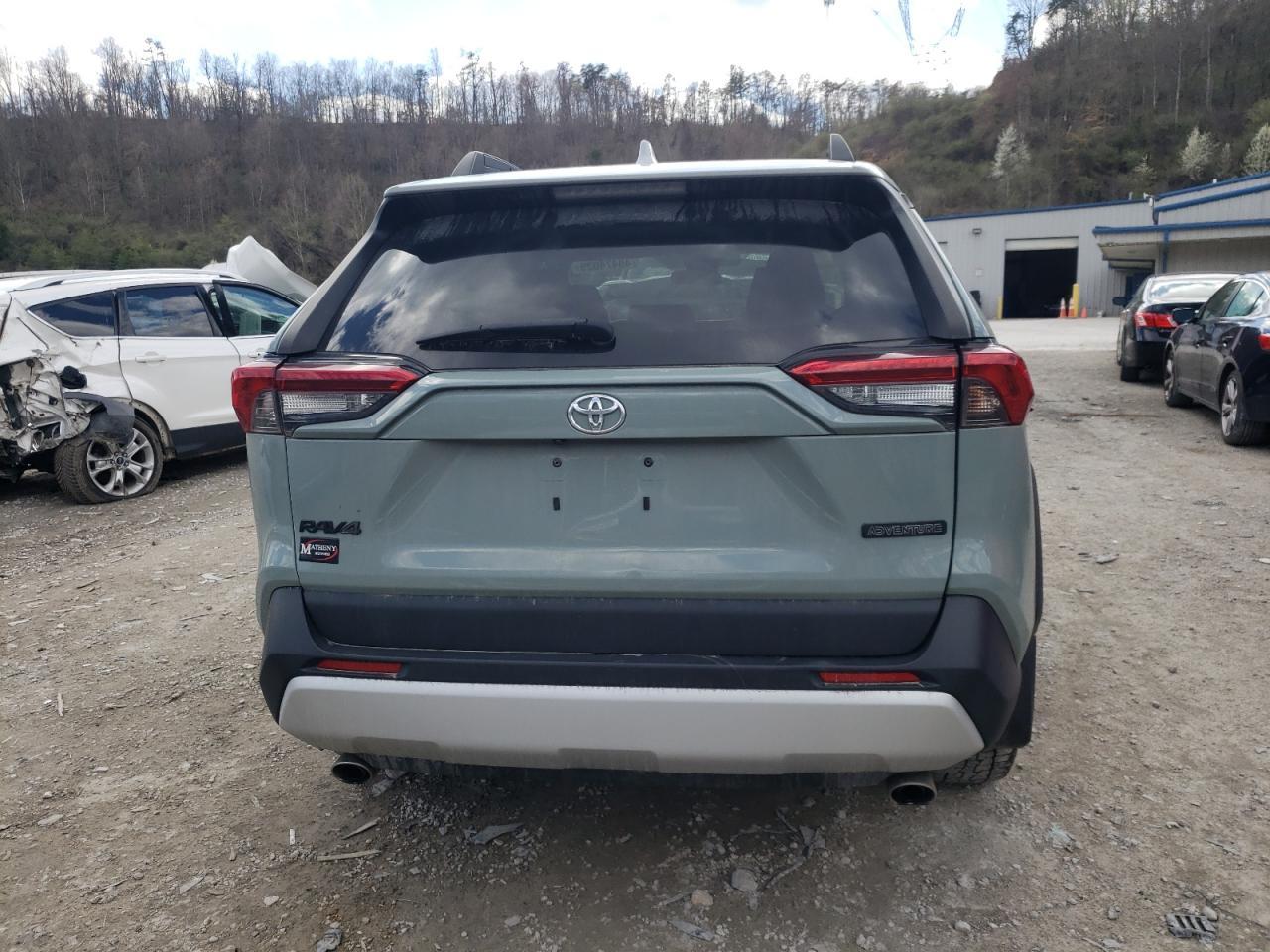 2019 TOYOTA RAV4