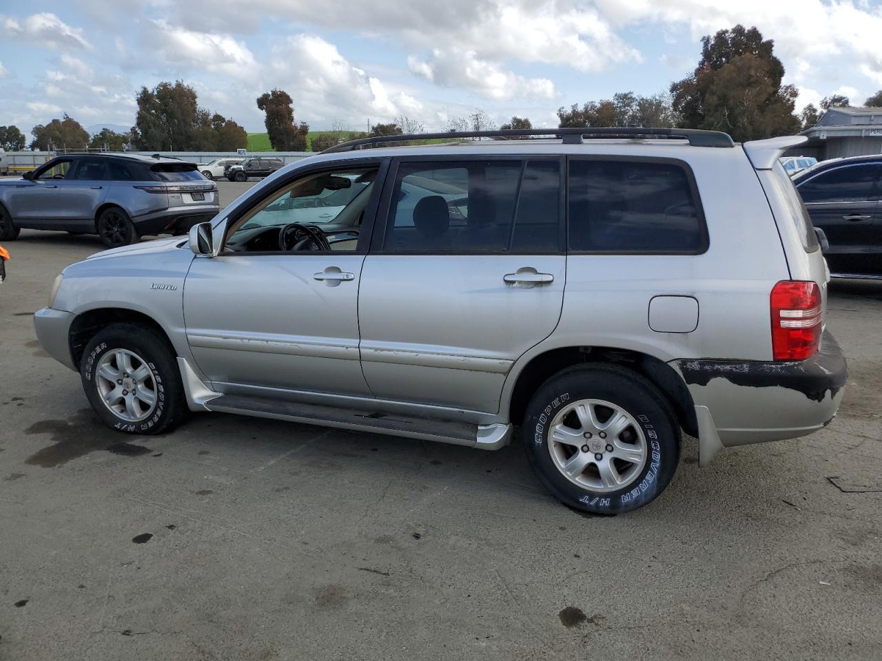 2002 TOYOTA HIGHLANDER