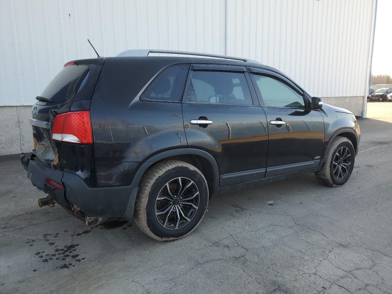2011 KIA SORENTO