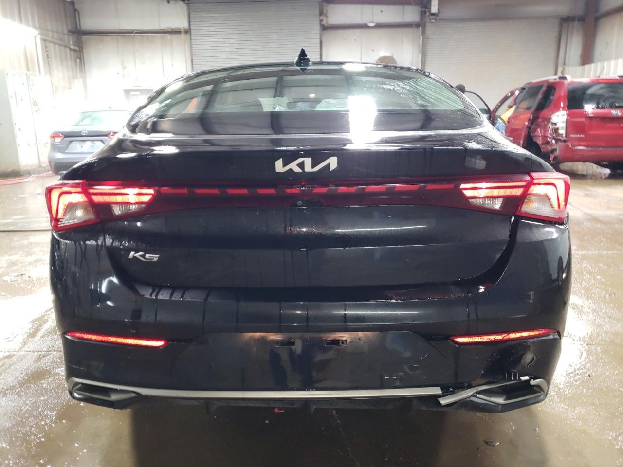 2022 KIA K5