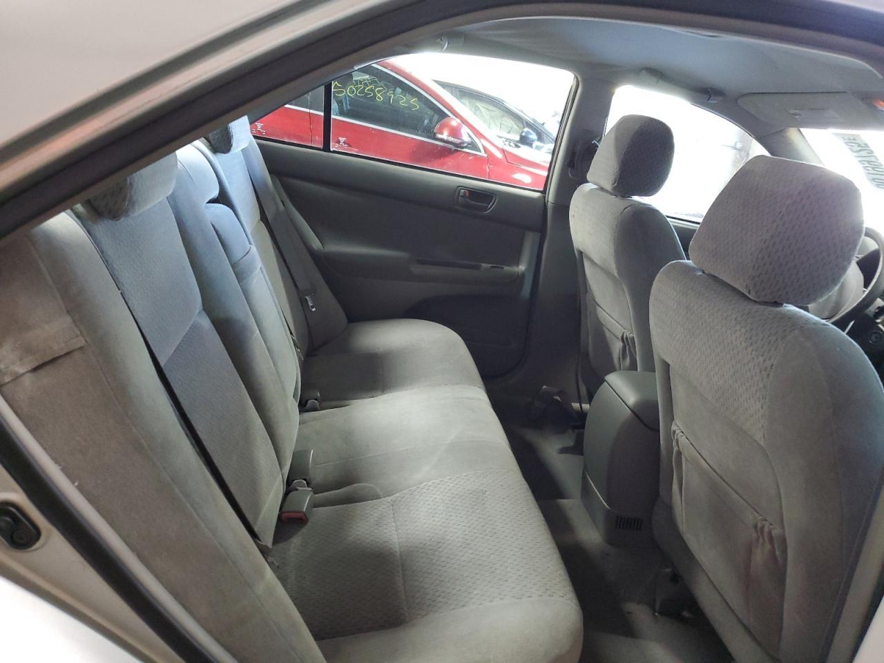 2004 TOYOTA CAMRY