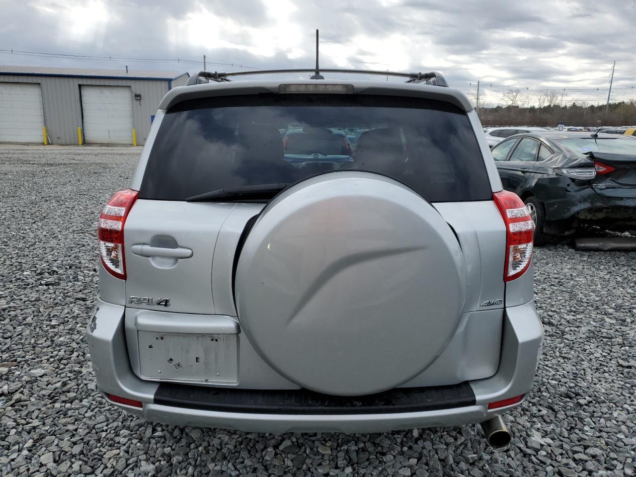 2011 TOYOTA RAV4