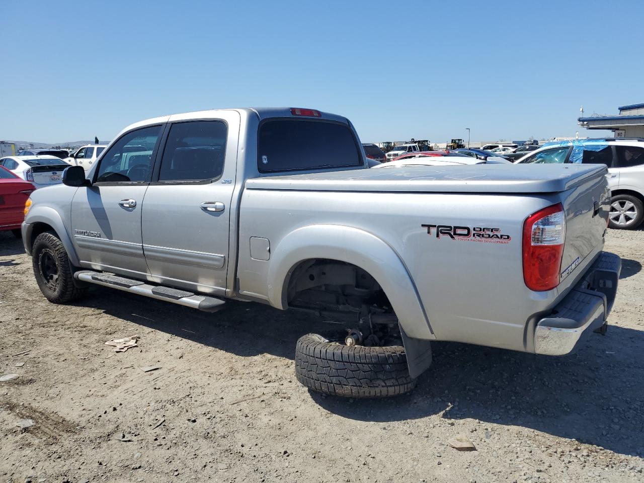 2004 TOYOTA TUNDRA