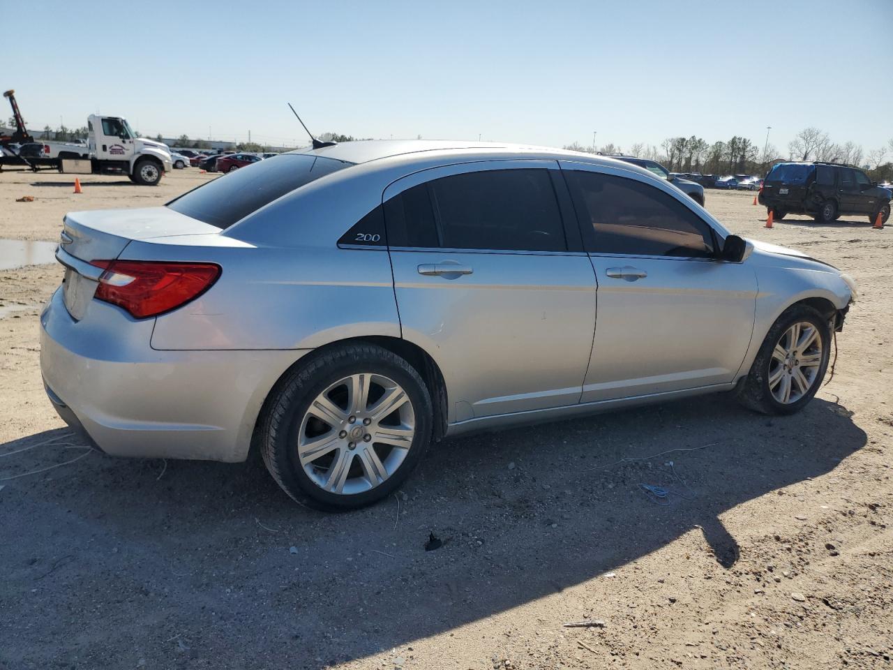 2012 CHRYSLER 200