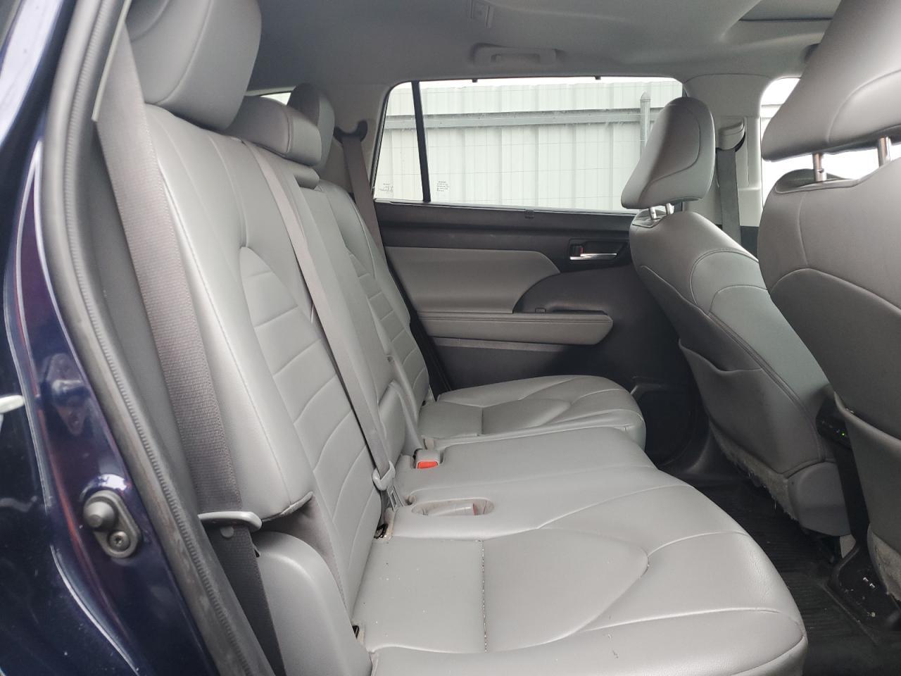 2021 TOYOTA HIGHLANDER