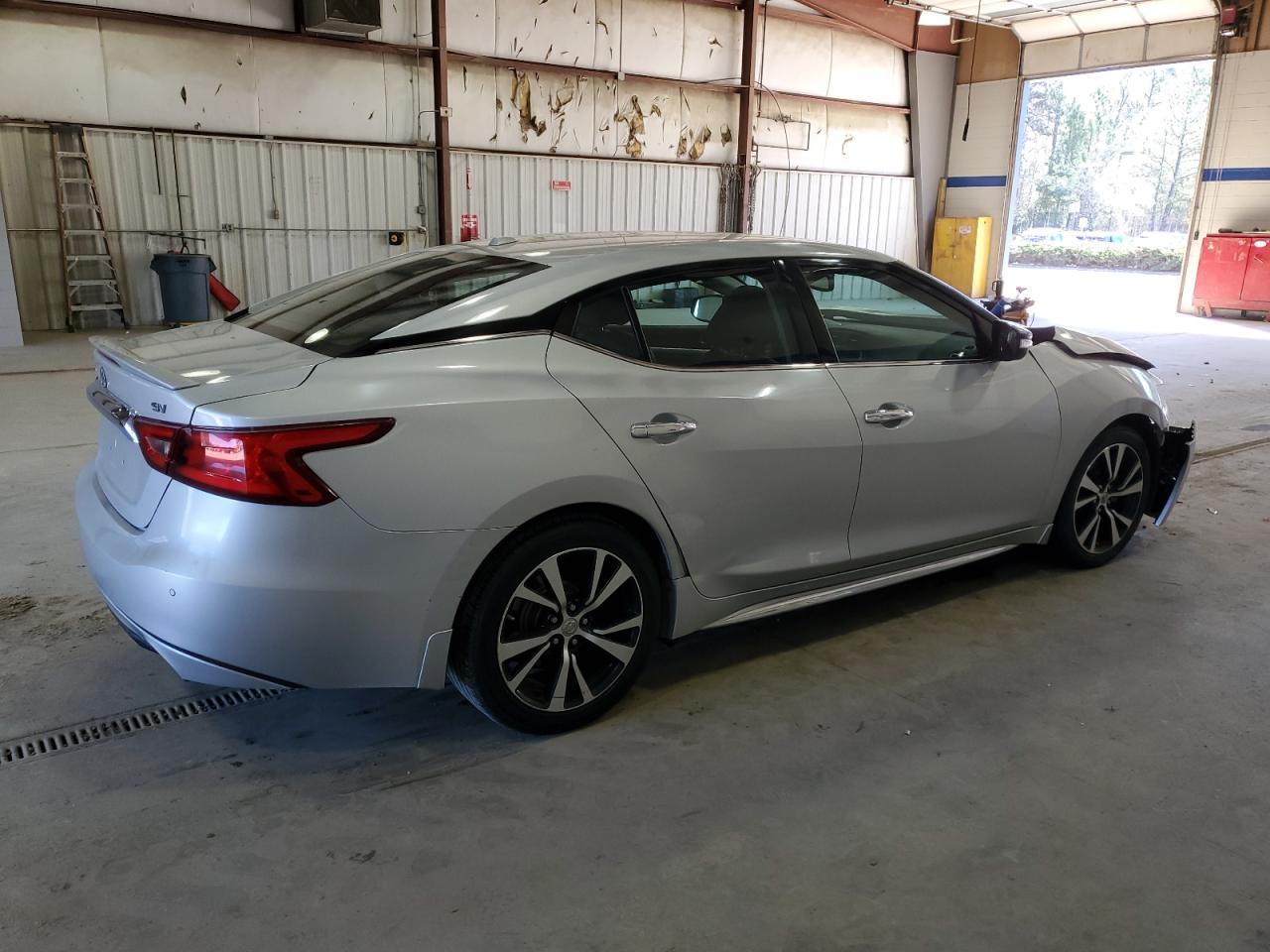 2018 NISSAN Maxima