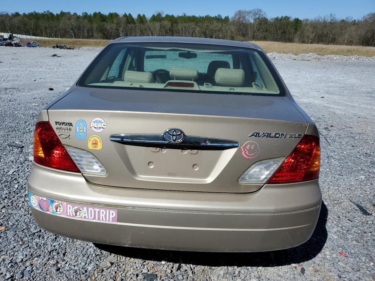 2002 TOYOTA Avalon