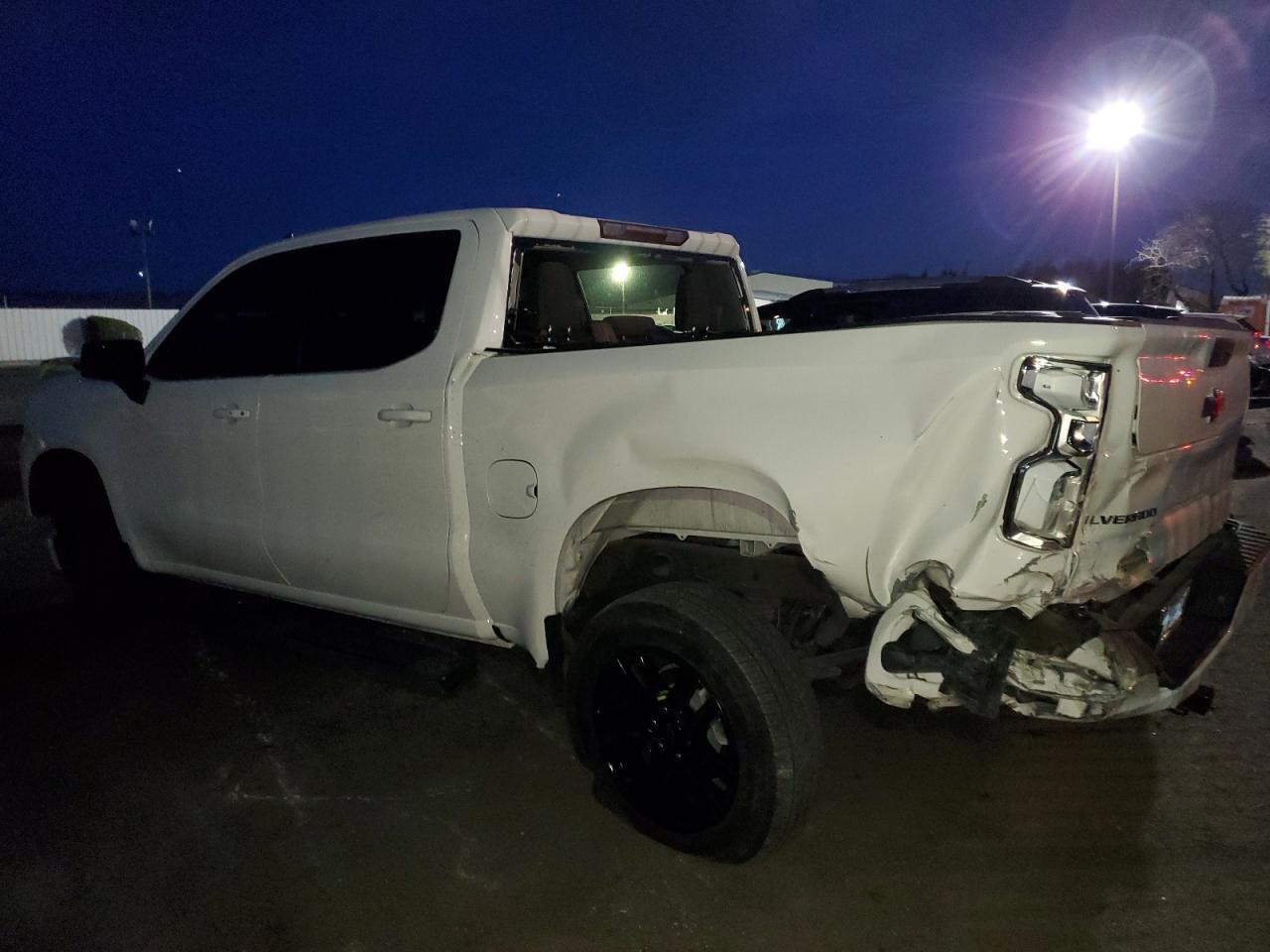 2023 CHEVROLET Silverado