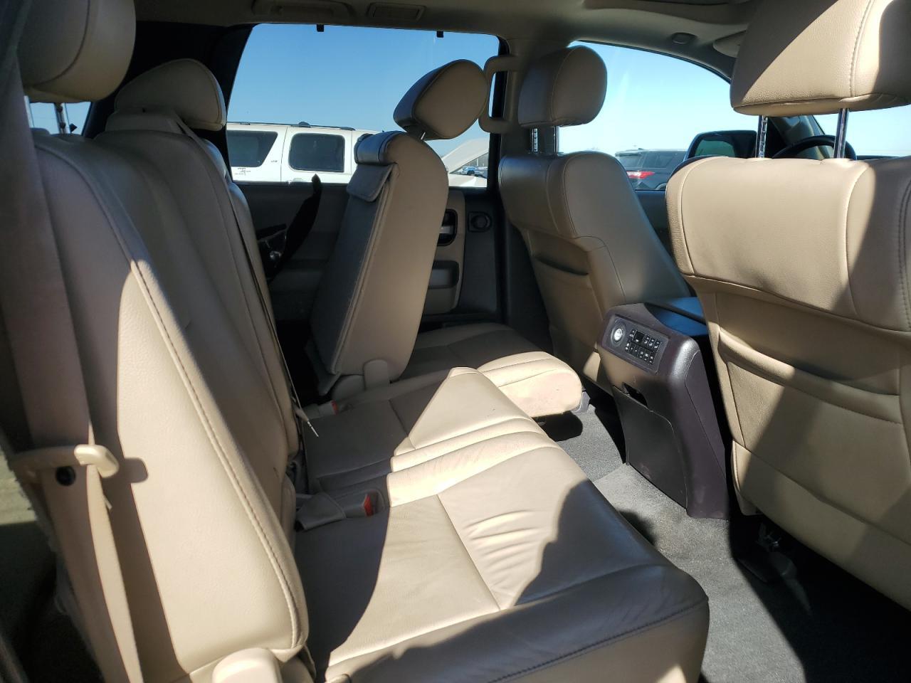 2017 TOYOTA Sequoia