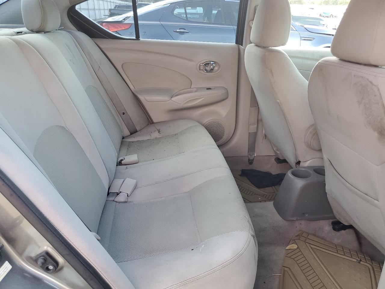 2016 NISSAN VERSA